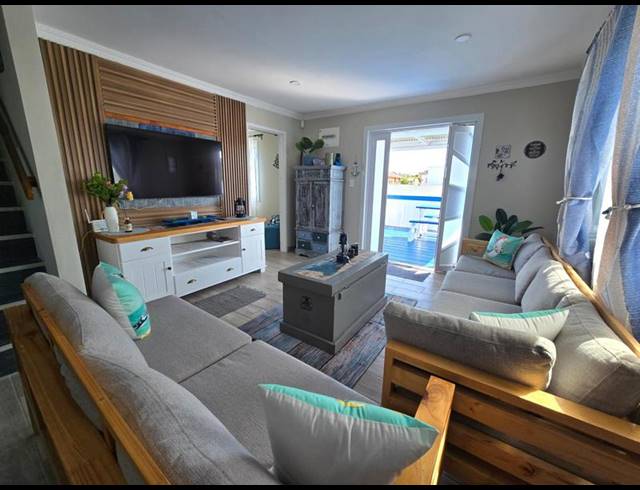 3 BEDROOM HOUSE FOR SALE IN BRITANNIA BAY